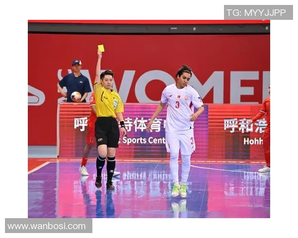 现役足球十大顶级裁判球星盘点与他们的精彩执法瞬间